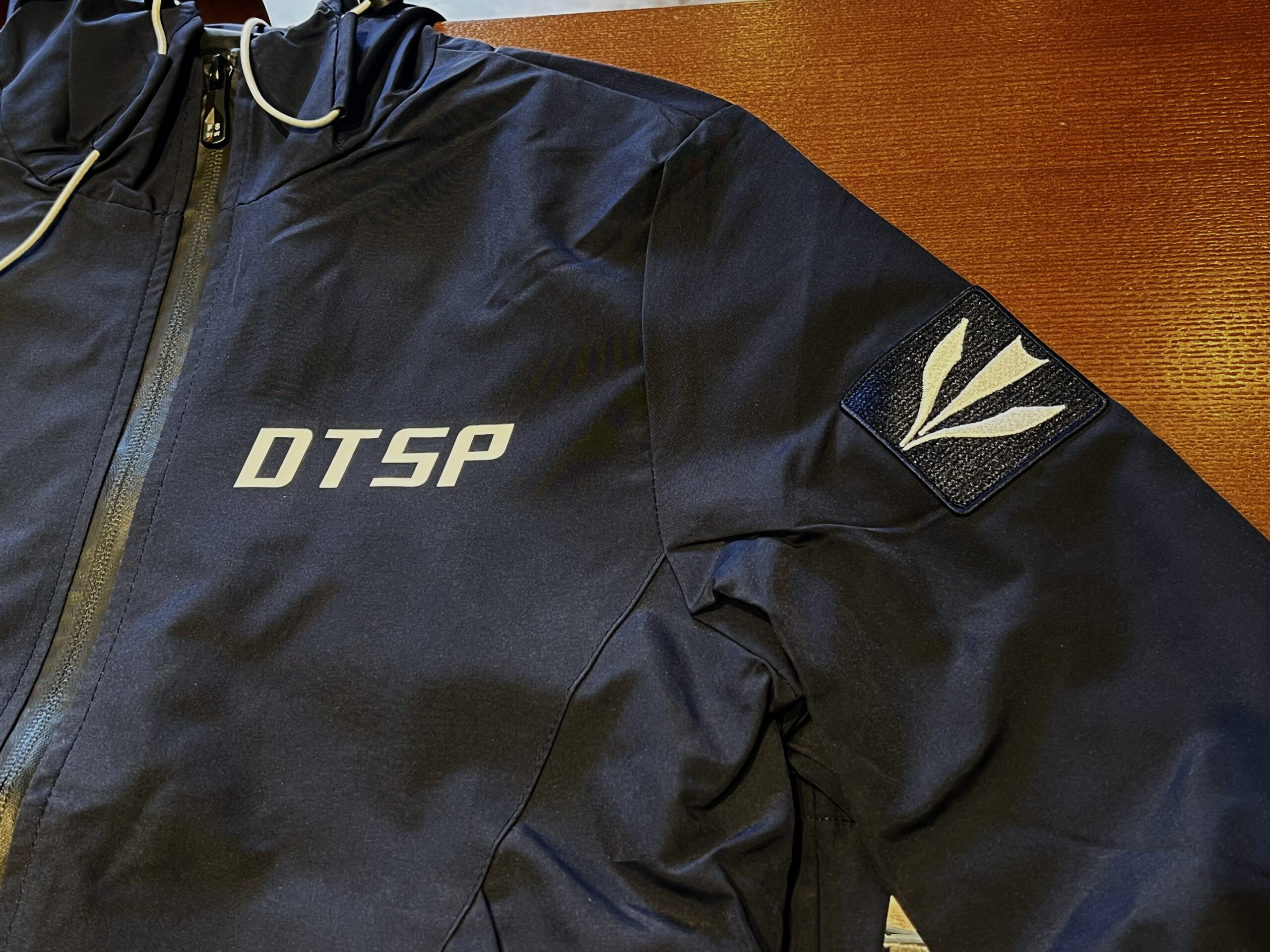 DTSP | ウインド ブレーカー